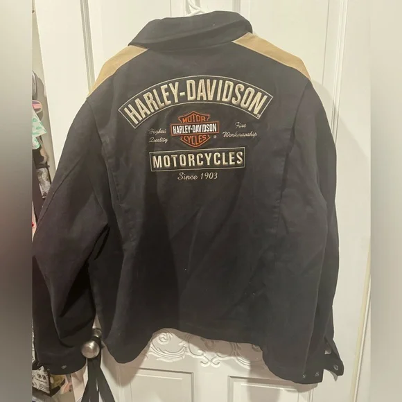 Harley Davidson Jacket - Picture 1 of 5